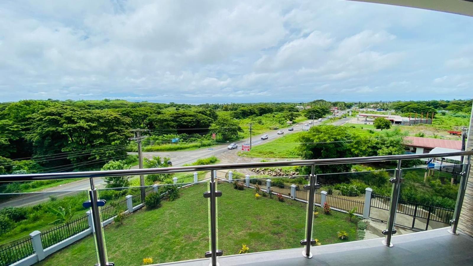 Lovely 4-Bedroom Holiday Home With Free Parking. Lautoka Esterno foto